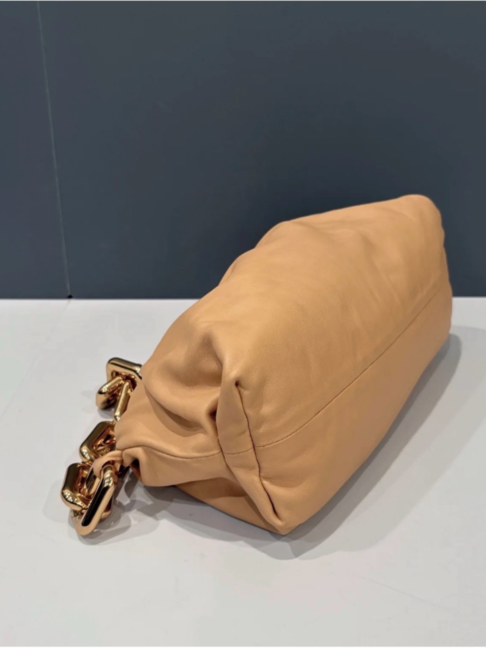 Bottega Veneta Tan Shoulder Bag with Gold Chain Strap - Picture 6 of 9